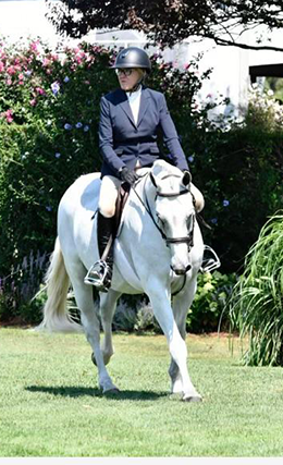Laura Bowery is back to riding, pain free Laura Bowery is back to riding, pain free